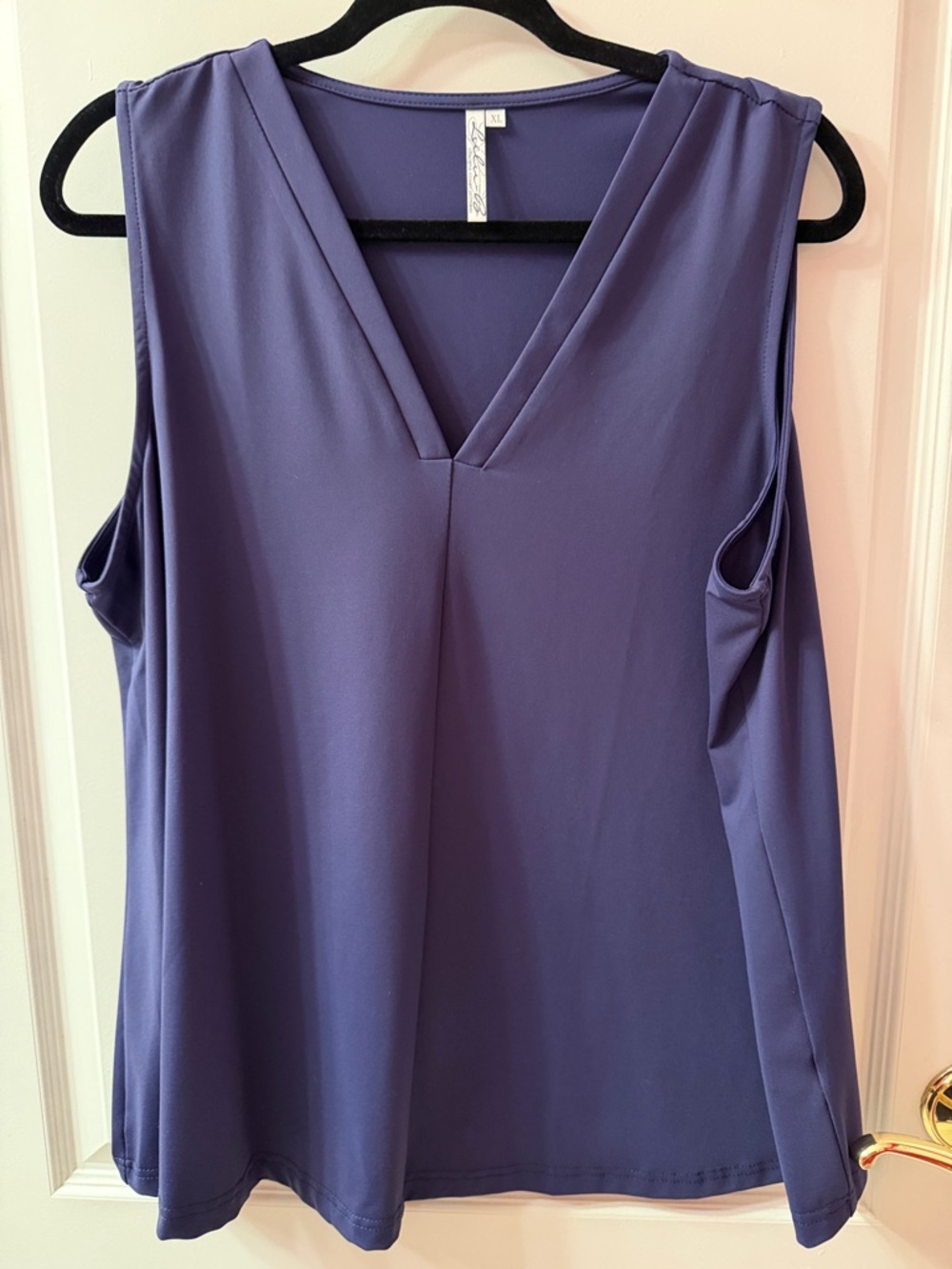 Women's V-Neck Sleeveless Top in Navy